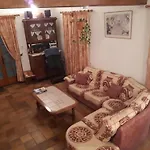 Tatil Evi Provencale Avec Jardin Et Parking Pour 4 Personnes Pres Du Centre De - Fr-1-822-17 *