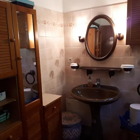 Provencale Avec Jardin Et Parking Pour 4 Personnes Pres Du Centre De - Fr-1-822-17 Prázdninový dům Riez