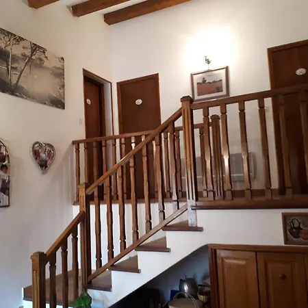 Provencale Avec Jardin Et Parking Pour 4 Personnes Pres Du Centre De - Fr-1-822-17 Prázdninový dům Riez